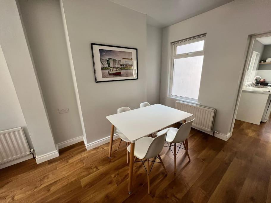 Cosy 2 Bedroom Town House Close To City Centre Belfast Exteriér fotografie